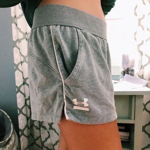 COPY - Under Armour gray soft short.